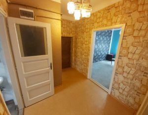 De inchiriat spatiu pentru birou, Centru