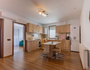 Apartament de inchiriat, 3 camere, Zona Vivo/Metro
