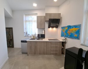 Închiriere casă ultramodernă în centrul Turzii