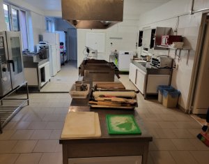 Inchiriere spatiu comercial restaurant / pensiune – Floresti.