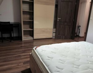 Apartament spatios de inchiriat, 3 camere, Floresti