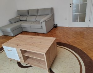 Apartament 3 camere, decomandat, 2 bai, balcon,cartier Andrei Muresanu