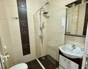 Appartement 3 chambres à louer dans Cluj-napoca, zone Centru