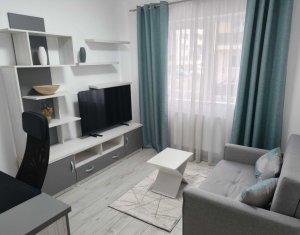 Appartement 3 chambres à louer dans Floresti