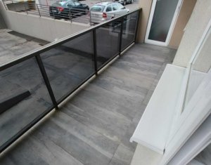 Appartement 3 chambres à louer dans Floresti