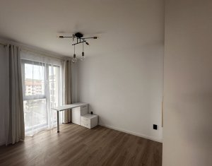Apartment 3 rooms for rent in Floresti