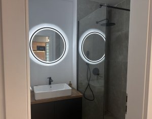Apartment 3 rooms for rent in Floresti