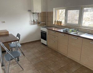 Apartment 3 rooms for rent in Cluj-napoca, zone Manastur