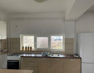 Apartment 3 rooms for rent in Cluj-napoca, zone Manastur