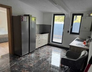 Apartament de inchiriat cu 3 camere, bloc nou, Zona Manastur