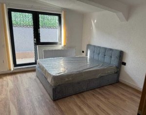 Apartament de inchiriat cu 3 camere, bloc nou, Zona Manastur