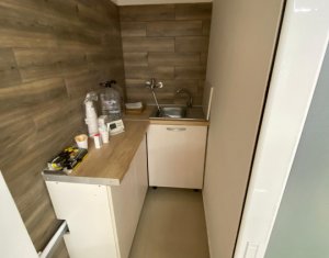 Spatiu comercial in zona Razoare