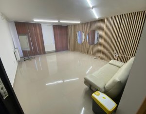 Spatiu comercial in zona Razoare