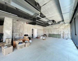 Spatiu Servicii sau Alimentatie Publica 136mp, centru zona corporate 