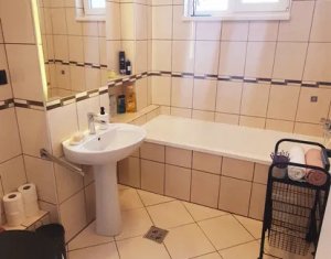 Apartament de inchiriat, 2 camere, ultracentral, garaj inclus