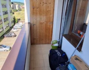 Apartament de inchiriat, 2 camere decomandate, Zona Eroilor, Floresti