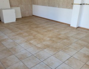 Commercial space for rent in Floresti