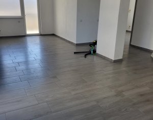Commercial space for rent in Floresti