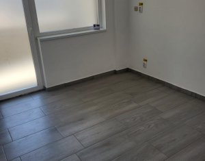 Commercial space for rent in Floresti