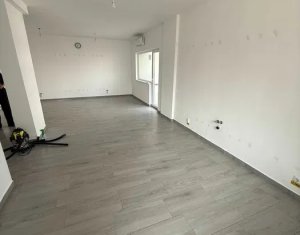 Commercial space for rent in Floresti