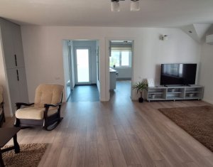 Inchiriere apartament de lux in casa, Gruia, curte, finsaje premium