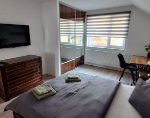 Inchiriere apartament de lux in casa, Gruia, curte, finsaje premium