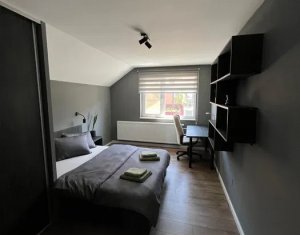 Inchiriere apartament de lux in casa, Gruia, curte, finsaje premium