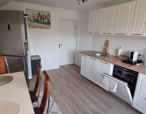 Inchiriere apartament de lux in casa, Gruia, curte, finsaje premium