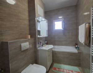 Apartament 2 camere decomandat, centru, zona Dorobantilor, parcare, 2 balcoane