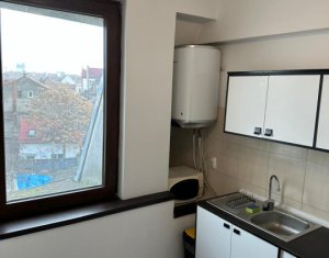Apartament cu 1 camera, Piata Lucian Blaga, la 2 minute de UMF  !