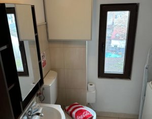 Apartament cu 1 camera, Piata Lucian Blaga, la 2 minute de UMF  !