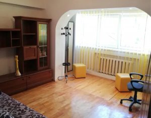 Apartment 3 rooms for rent in Cluj-napoca, zone Centru