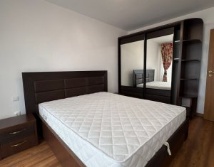 Apartament cu 2 camere, parcare, zona Edgar Quinet