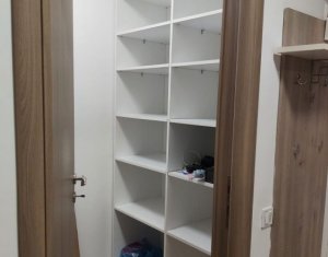 Apartament 2 camere decomandate, parcare, balcon, zona Vivo