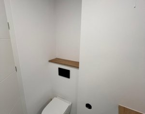 Apartment 3 rooms for rent in Floresti