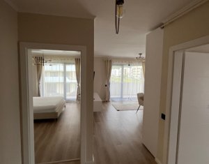 Apartment 3 rooms for rent in Floresti