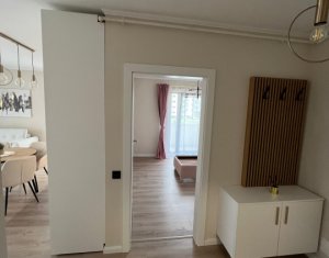 Apartment 3 rooms for rent in Floresti