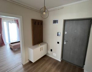 Apartment 3 rooms for rent in Floresti