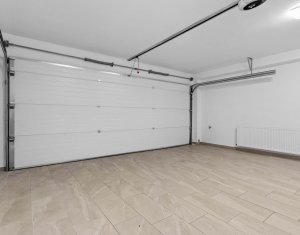 Duplex individual, zona Iris, garaj, parcare, curte, PETFRIENDLY