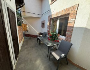 Casa recent renovata, zona parcului Feroviarilor