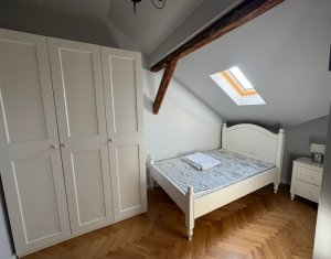 Casa recent renovata, zona parcului Feroviarilor