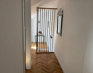 Casa recent renovata, zona parcului Feroviarilor