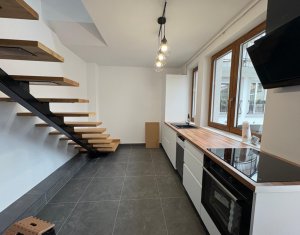 Apartament spatios cu o camera, cheltuieli incluse, prima inchiriere