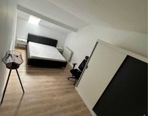 Apartament cu 3 camere, pe doua niveluri, Iris/Auchan