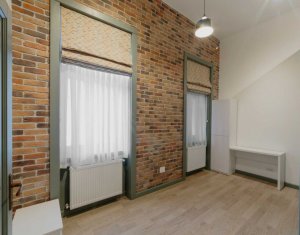 Appartement 3 chambres à louer dans Cluj-napoca, zone Centru