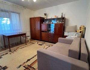2 camere, decomandat, zona strazii Clabucet