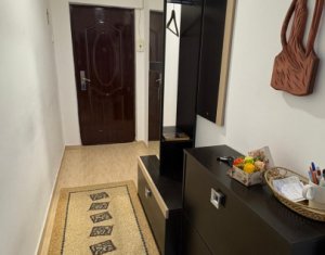 2 camere, decomandat, zona strazii Clabucet