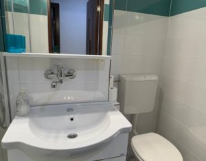 2 camere, decomandat, zona strazii Clabucet
