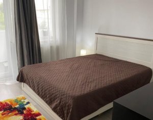 Inchiriez apartament 2 camere in Piata Cipariu