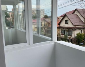 Inchiriez apartament 2 camere in Piata Cipariu